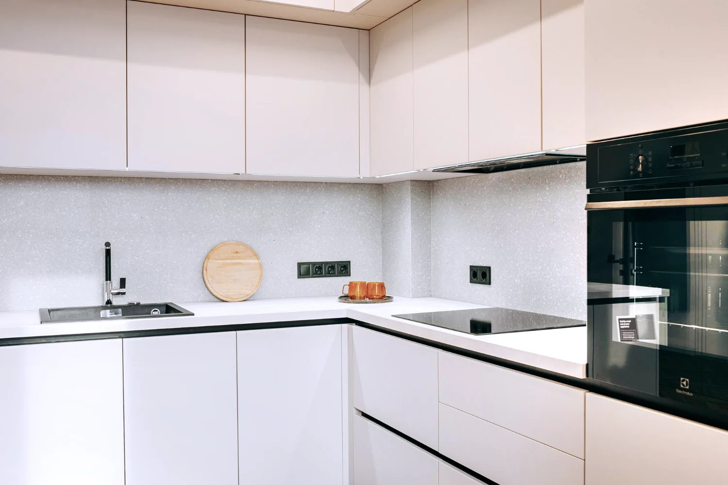 UNIQUE Kitchens NEW 9